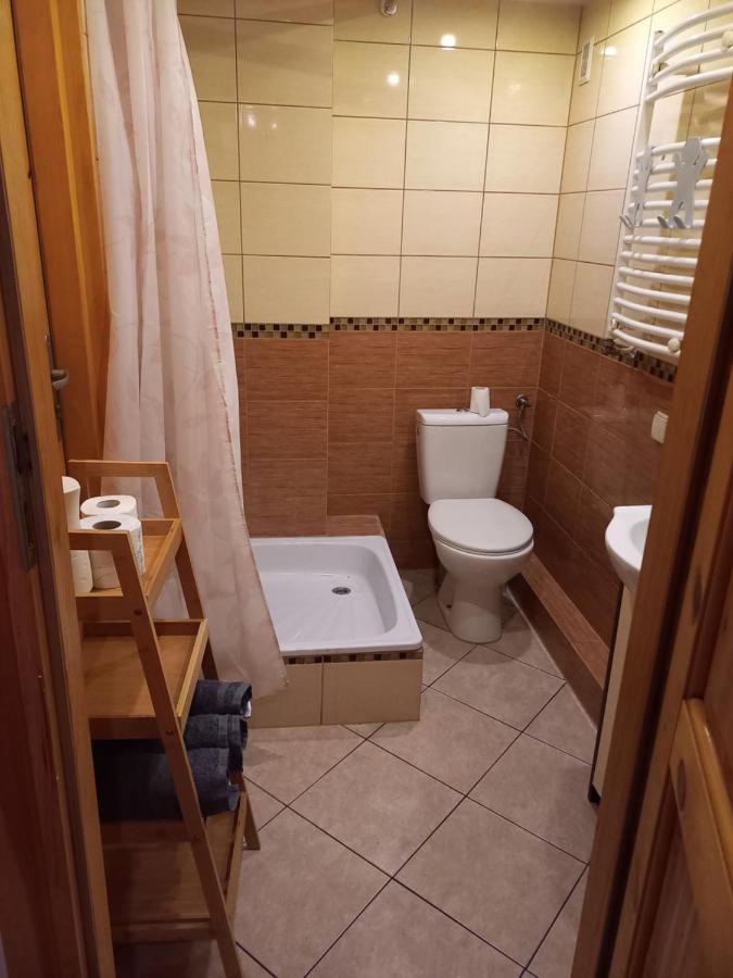 Pokoj 4 Osobowy W Centrum Gdanska Z Aneksem Kuchennym Rooms To Let Dış mekan fotoğraf